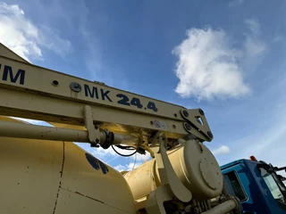Iveco EuroTrakker 2008 - 410 8X4 CIFA PUMP 24M + MIXER FULL STEEL + REMOTE CONTROL image 18