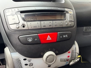 Toyota Aygo 2011 - 1.0-12V Now bild 17