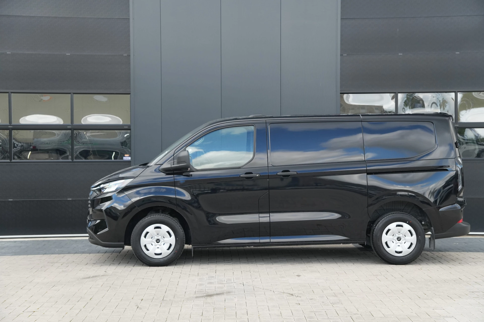 Ford Transit Custom 2026 - 320 2.0 TDCI L1H1 Trend 170pk - 2x Schuif - Camera - Stoelverwarming - Carplay - LED - Carplay - INCLUSIEF BPM imagen 9