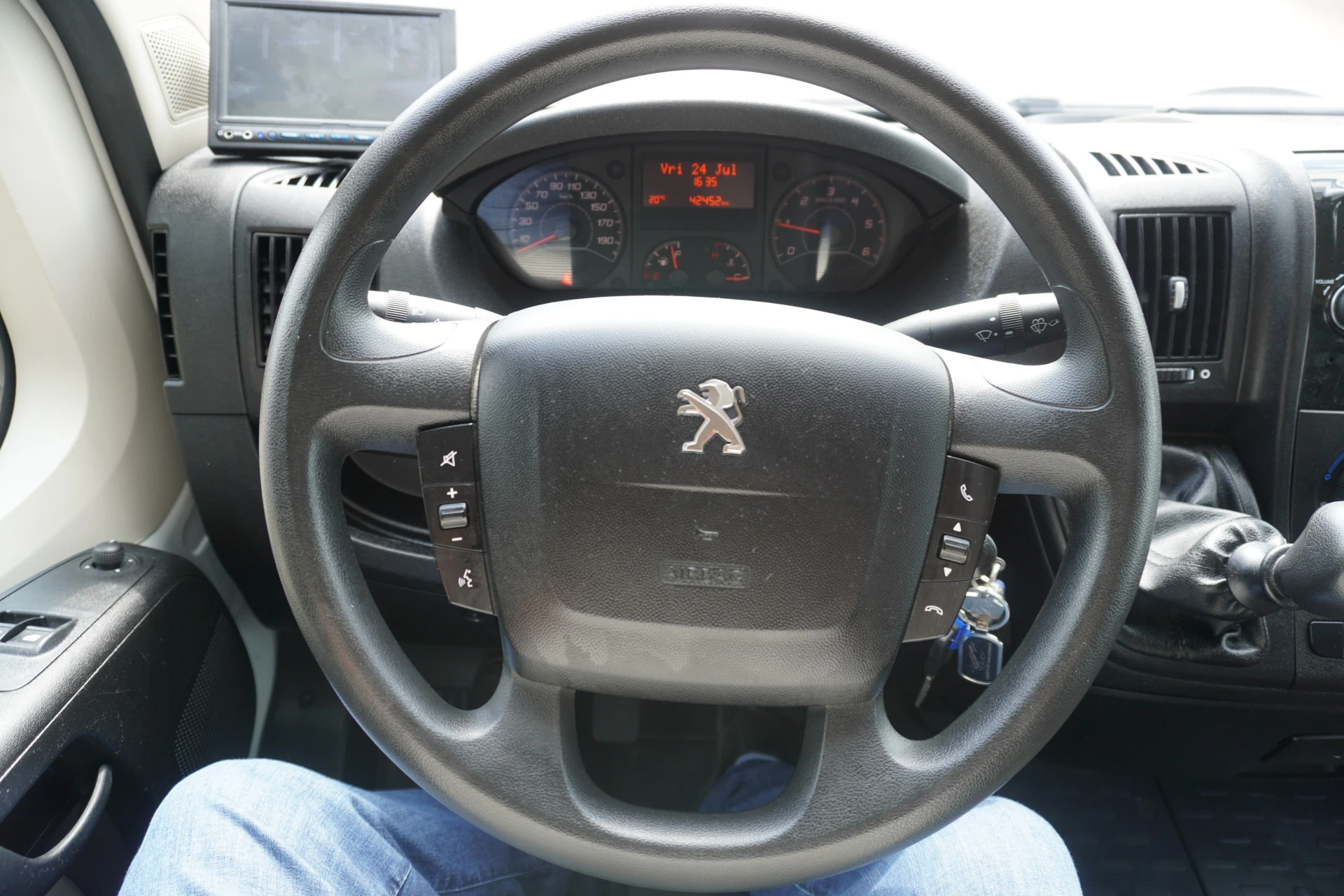 Peugeot Boxer 2018 - 335 2.0 BlueHDI 131PK L3 Pro Meubelbak изображение 14