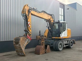 Liebherr A918 Compact Litronic 2016 - N/A image 2