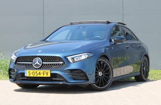 Mercedes-Benz A-Class 2023 - 180 AMG Line Panodak Sfeerlicht !!NIEUWBINNEN!! obrazek 2