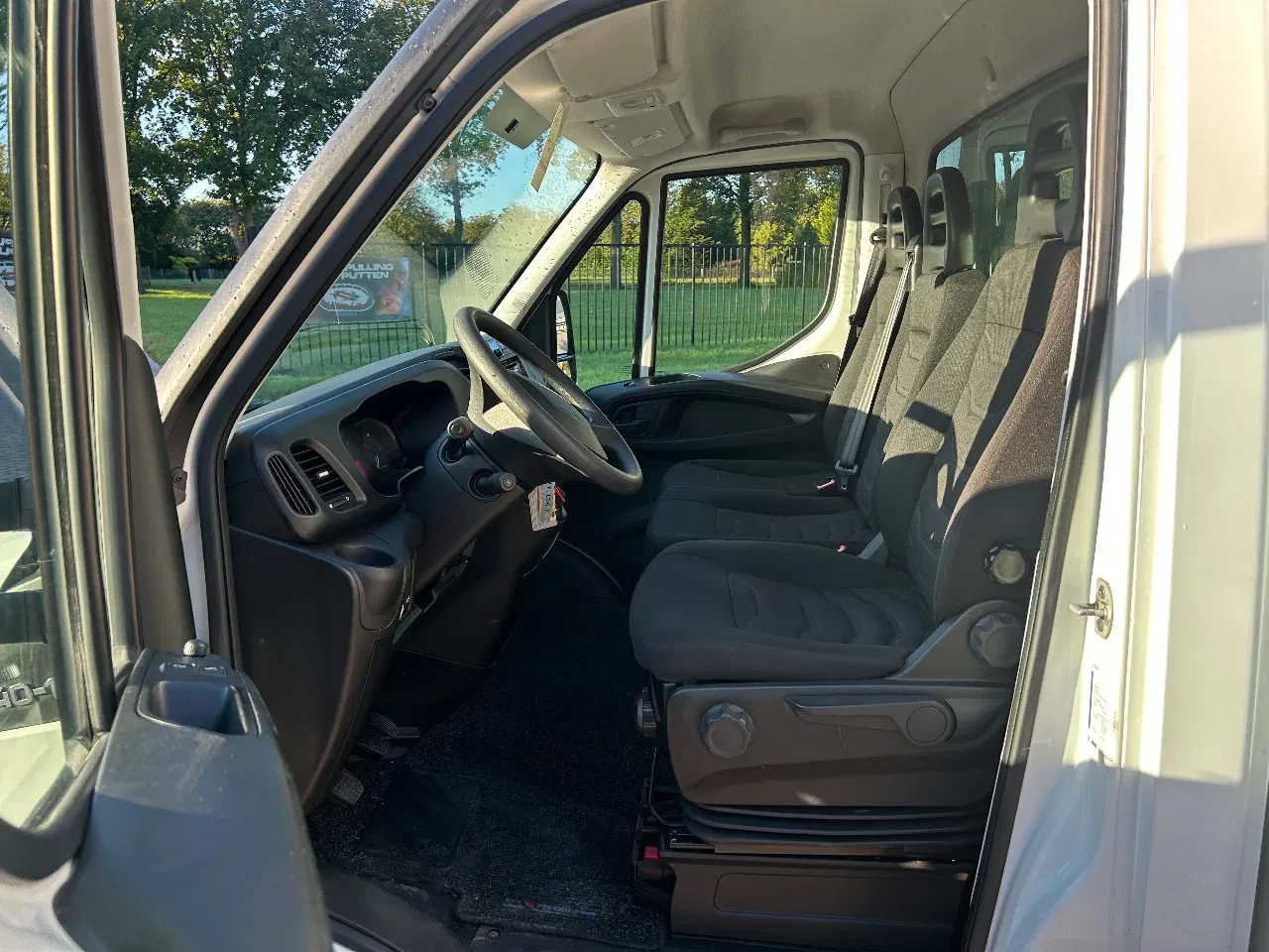 Iveco Daily 2015 - 40 c17 Clixtar met laadklep 750 kg image 12