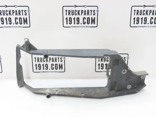 DAF - Body & Chassis Parts Koplampsteun Re. DAF LF à venda