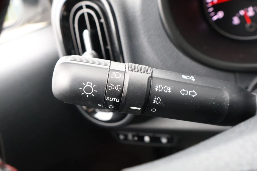 Kia Picanto 2024 - 1.2 Automaat GT-LINE / LED verlichting / Apple Carplay afbeelding 40