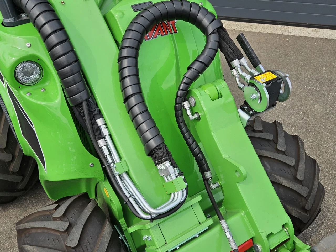 Avant 2024 - 645i TDL+ mini-shovel afbeelding 23