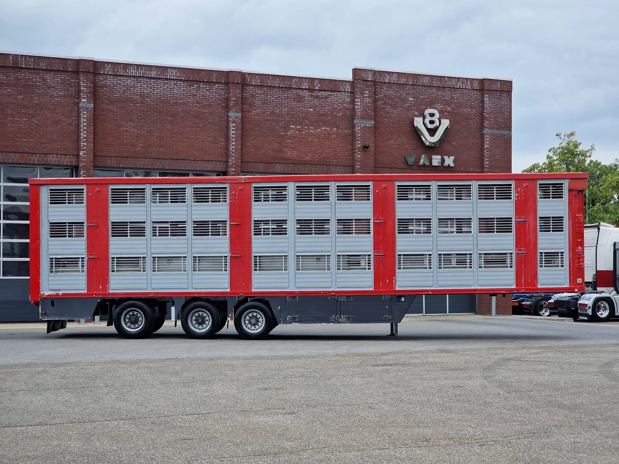 Finkl 2006 - 3 deck - lift- water - vans - steering axle afbeelding 14