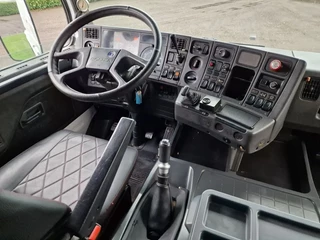 Scania R 1997 - R143-500 V8 4x2 Streamline - Retarder - Leather - Alloy wheels - Custom Bumper - Airhorns - Lightbar image 11