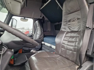 Volvo FH 2013 - 13.460 Globetrotter XL 6x2 - Box with side doors - Loadlift + Kelberg trailer 2012 with loadlift afbeelding 10