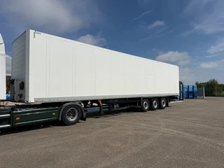 Schmitz Cargobull N/A 2019 - Iso kasten trailer / 2tons klep / Liftas for sale