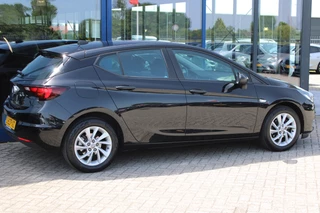 Opel Astra 2020 - 1.2T 130PK Business Edition AGR STOELEN NAVI CAMERA изображение 4