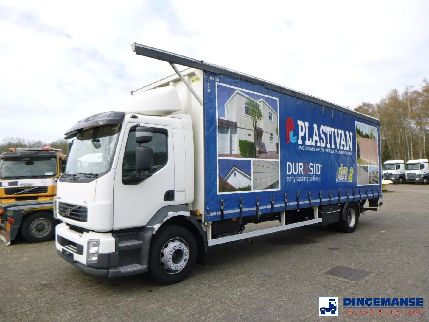 Volvo 240 2011 - FL 4x2 curtain sider immagine 1