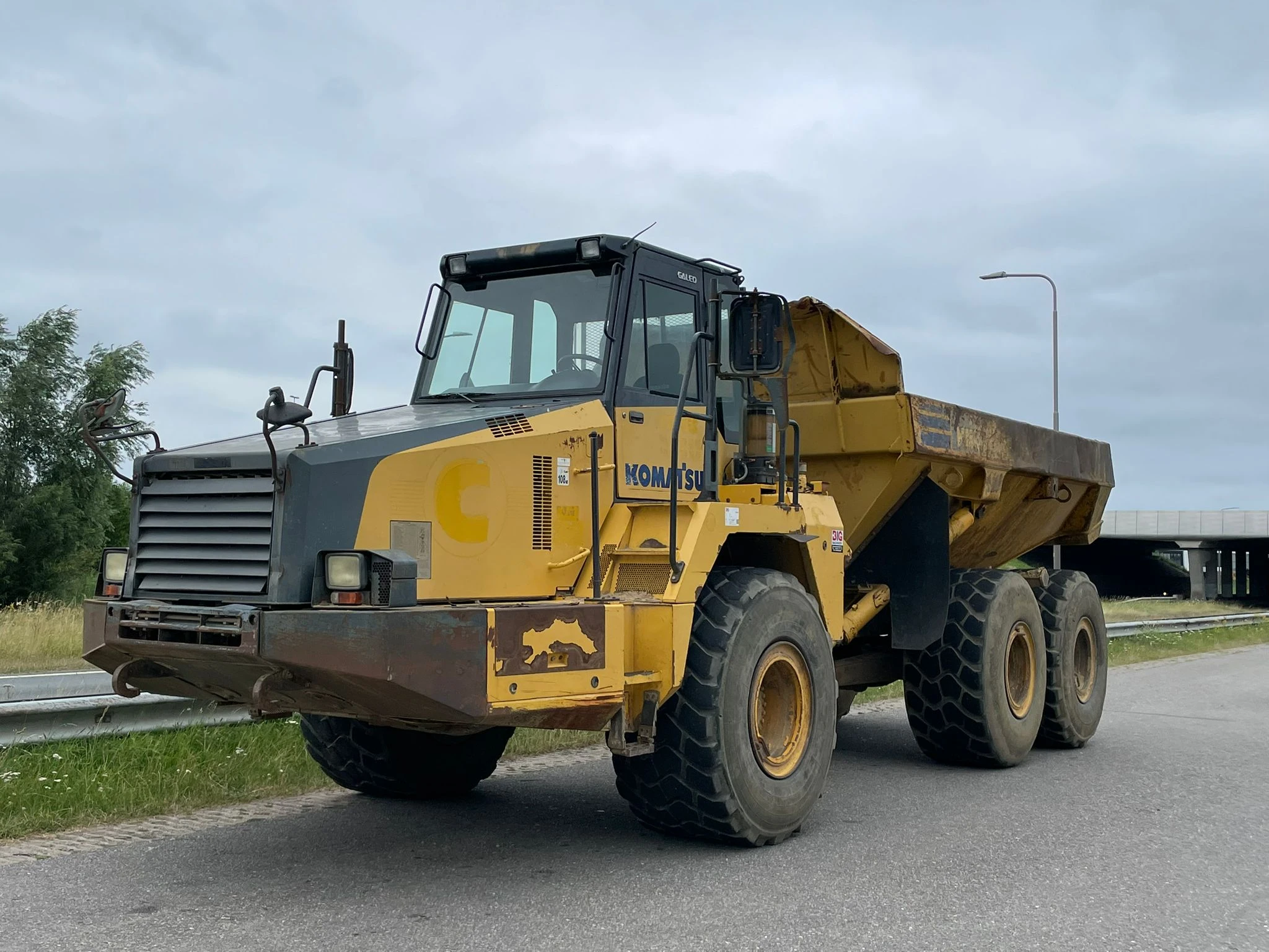 Komatsu HM300 2006 afbeelding 1
