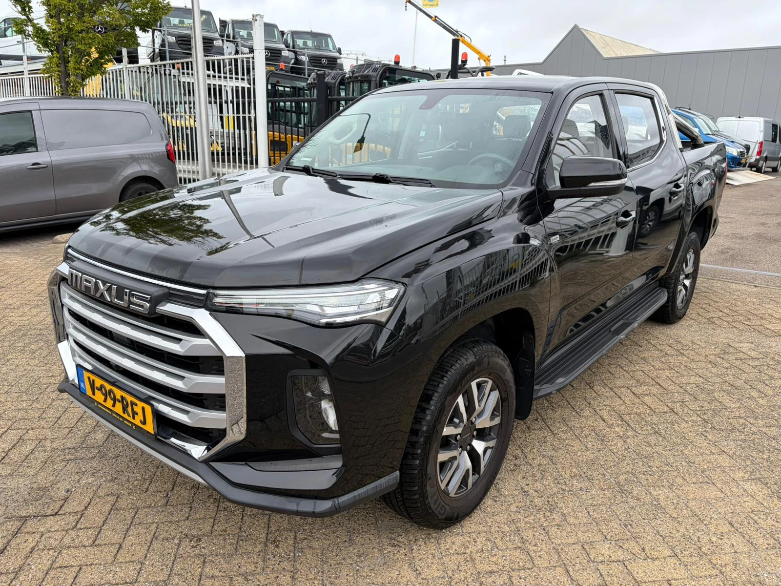 Maxus T90 EV 2026 - dubcabMaxus Pick-up 89kWh WLTP 470KM Dubbelcabine Grijs Kenteken Automaat Airco CarPlay NIEUW afbeelding 1
