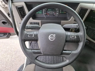 Volvo FM11-410 2014 - / HYDRAULICS / ONLY:511042 KM / AIRCO / FRIDGE / AUTOMATIC / EURO-6 / 2014 zdjecie 13