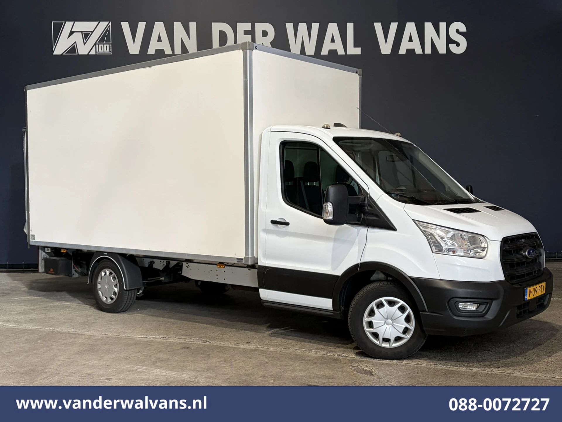 Ford Transit 2022 - 2.0 TDCI 130pk Bakwagen Laadklep Euro6 Airco | 1040kg laadvermogen | Cruisecontrol | Verwarmde Voorruit obrázek 1
