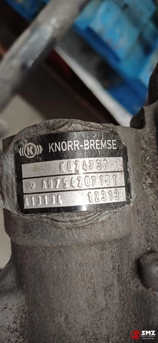 Mercedes-Benz N/A 2013 - Occ vooras VL3/23DC-5.3 + set bladveren vooras Mer bild 5