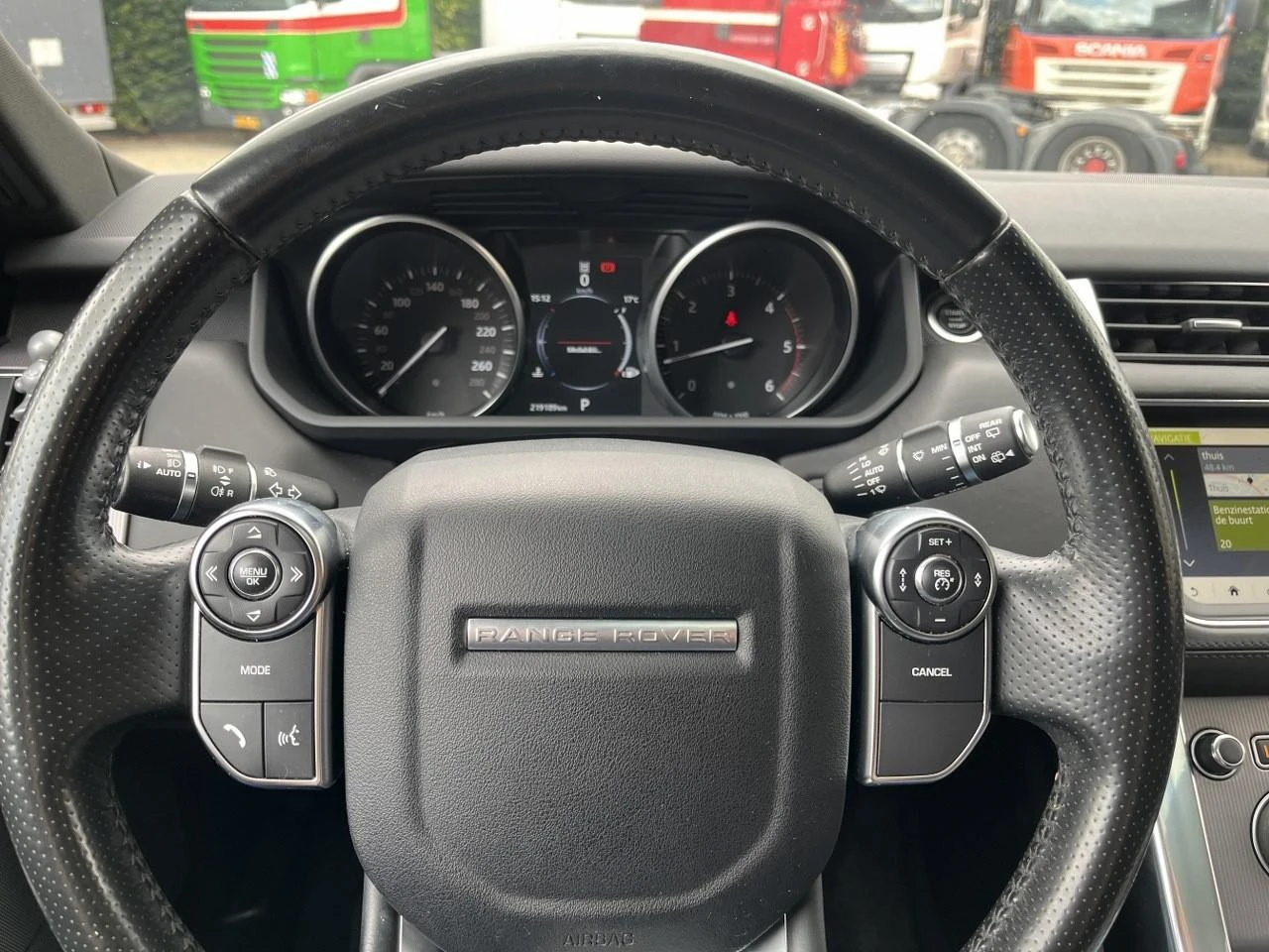 Land Rover Range Rover Sport 2017 image 9