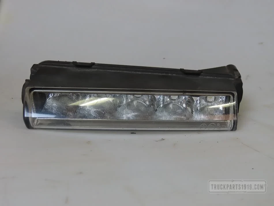 Mercedes-Benz MB - Lighting Dagrijverlichting Li. MP4 afbeelding 1