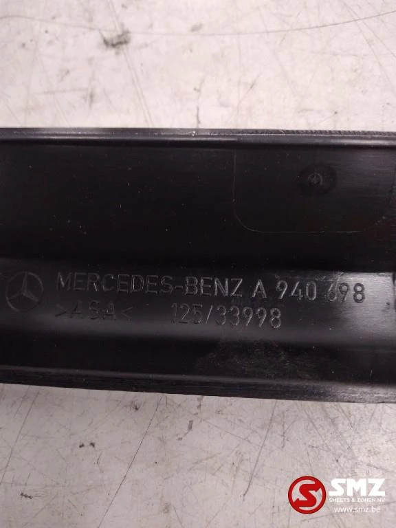Mercedes-Benz Atego - Linkervoorruitafdekking mercedes a9406981162 obrázek 3