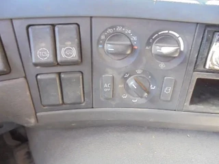Volvo FM 2006 - 380 6X2 NL TRUCK afbeelding 11