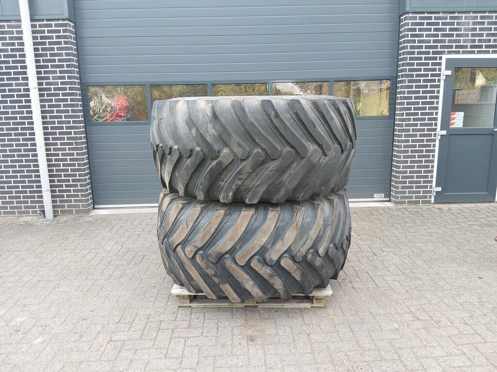 John Deere Set Wielen 800/65 R32 30.5 R32 Grote ZF Steek afbeelding 1