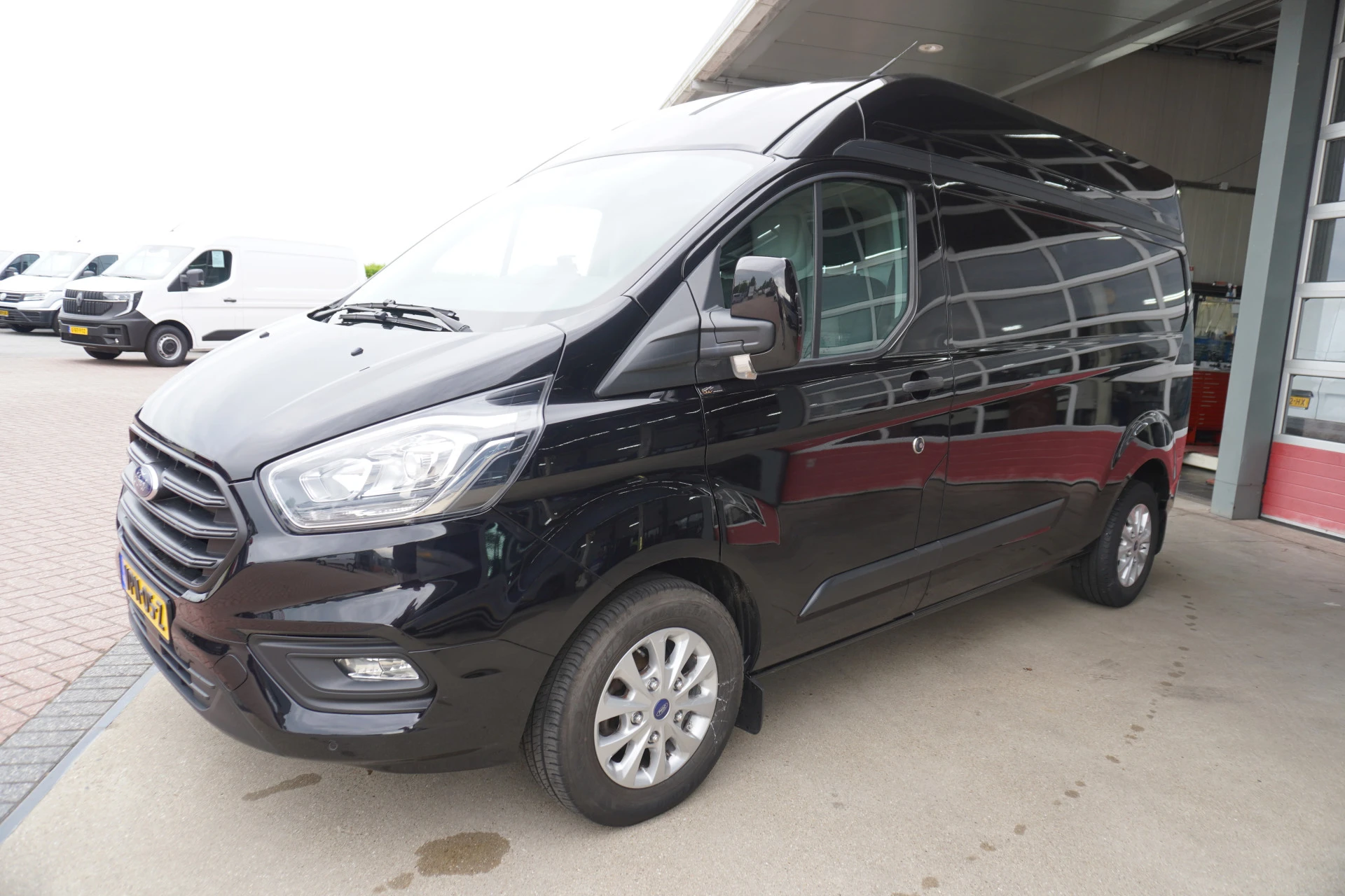 Ford Transit Custom 2022 - 300L 2.0 TDCI 130PK L2H2 Trend afbeelding 9
