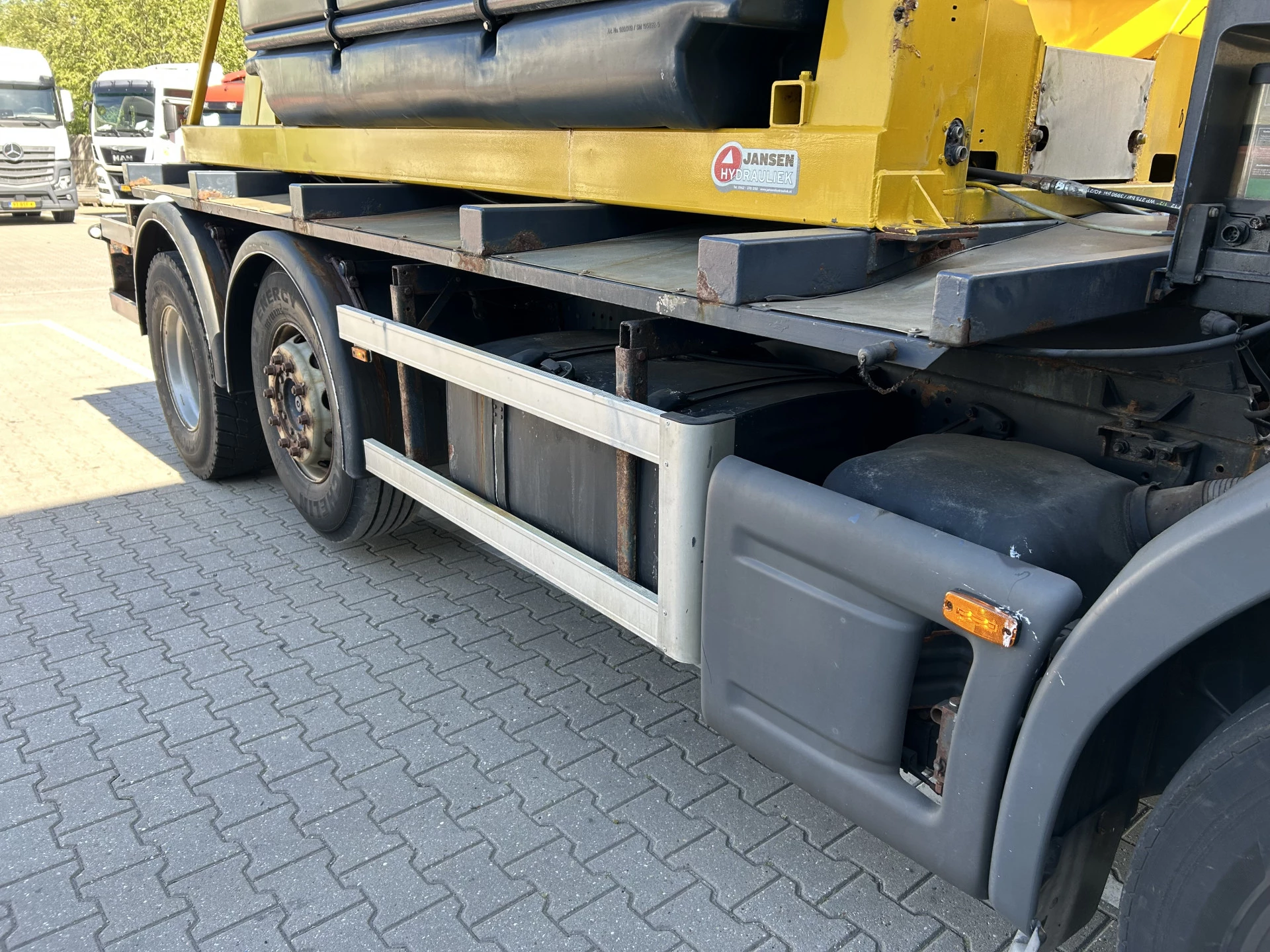 Scania P 2005 - 230 Euro 3 / Nido Salt Spreader - Salz Streuer 5 m3 zdjęcie 15
