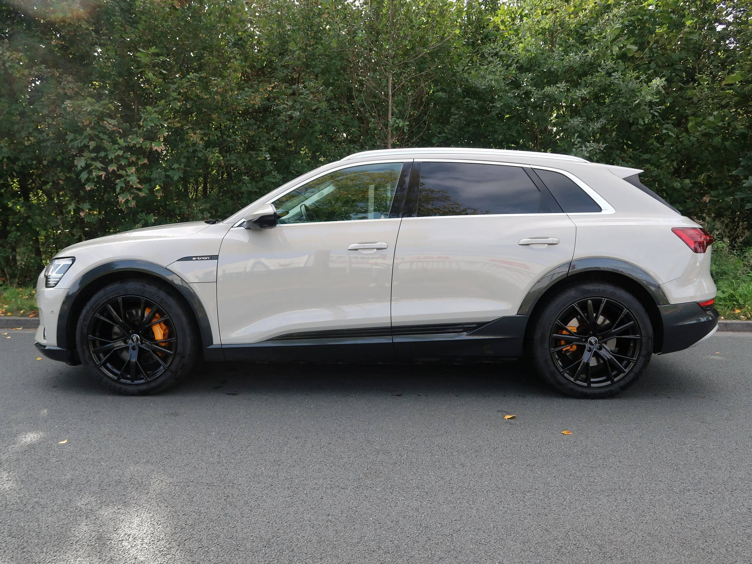 Audi e-tron 2018 - 55 quattro Advanced Pro Line Plus Pano|HUD|B&O| Full options afbeelding 1