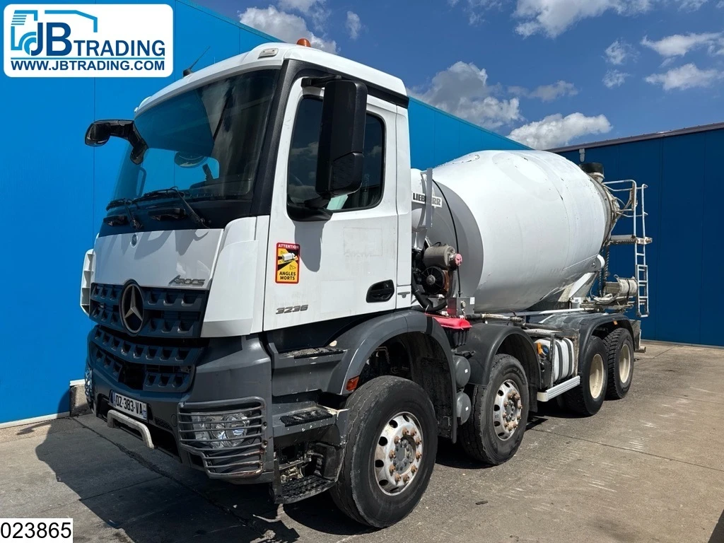 Mercedes-Benz 2016 - Arocs 3236 8x4, EURO 6, Liebherr, 9m3 afbeelding 1