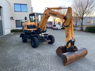 Hyundai N/A 2013 - Robex 55W-9 wheeled excavator, 2013 year, Airconditioning !! image 5