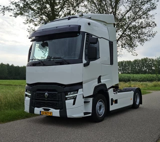 Renault T 2024 - T440 T4x2 sleeper cab изображение 2