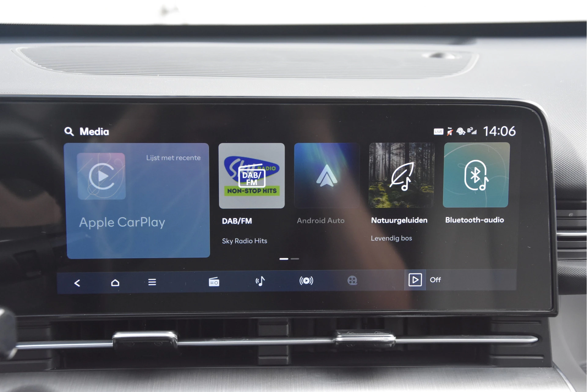 Hyundai Kona 2025 - 1.6 GDI HEV Premium Sky afbeelding 27