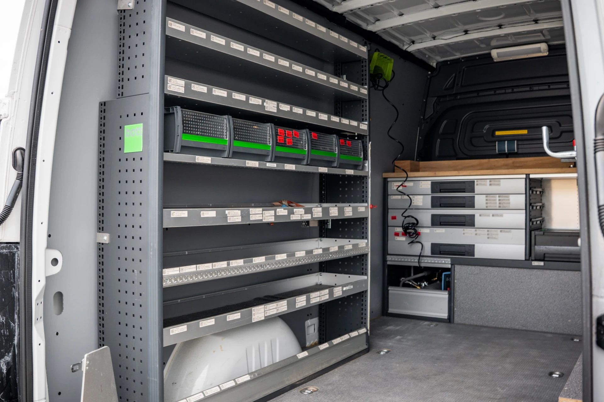 Mercedes-Benz Sprinter 2019 - 311 CDI RWD L2H2 | | Volledig Ingericht | Mbux | Camera | Climatronic afbeelding 28