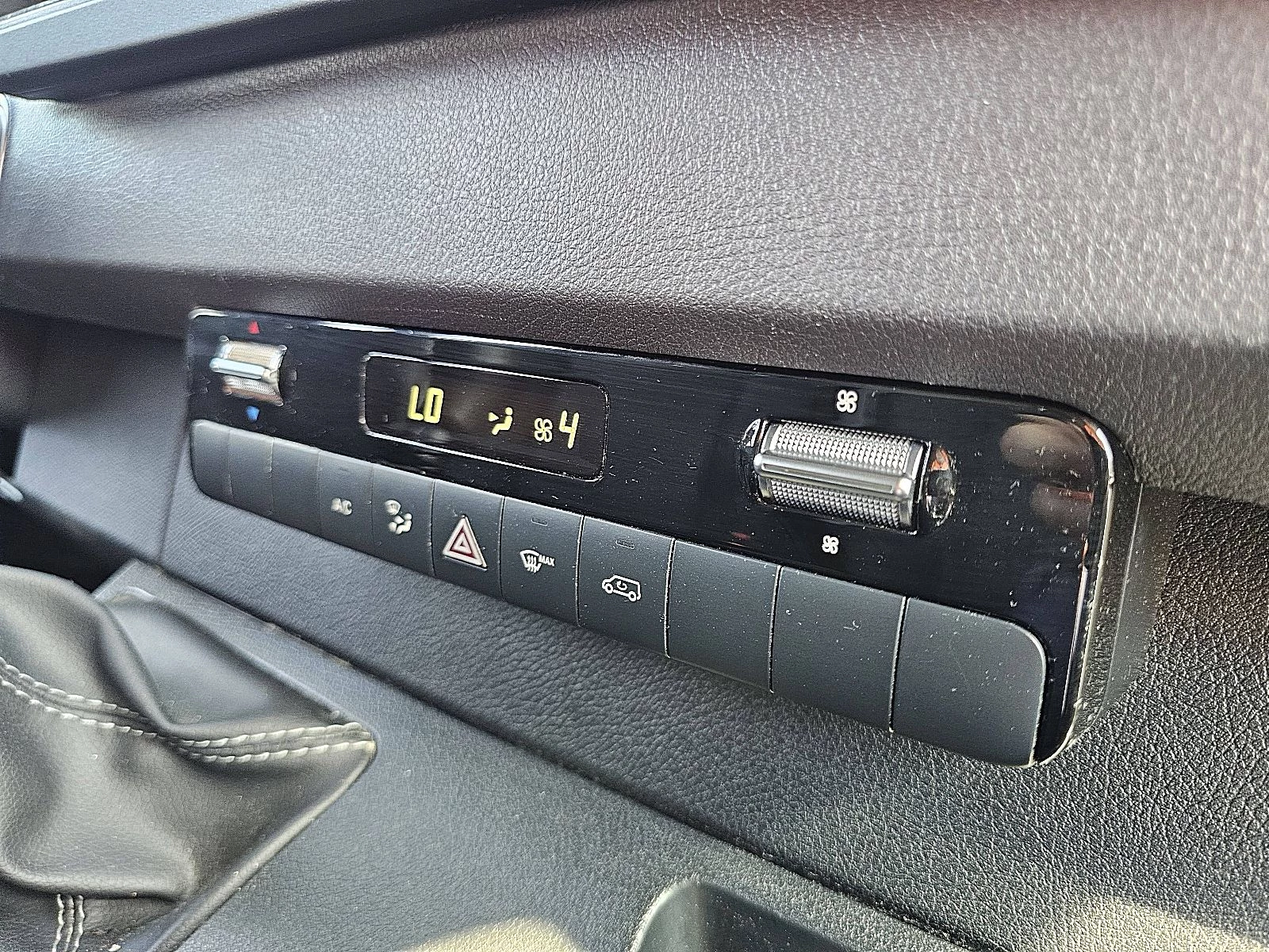 Mercedes-Benz Sprinter 2021 - 317 image 10