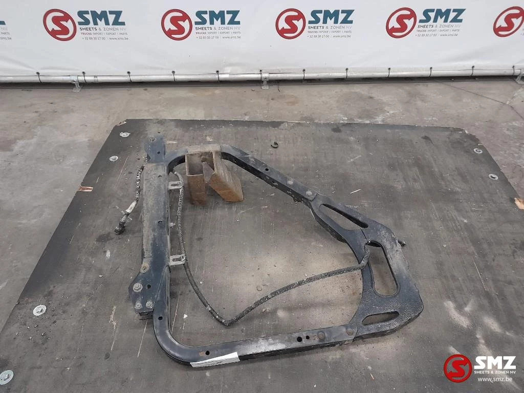Renault 2015 - Occ spatbordbevestiging + steun Renault Bild 1