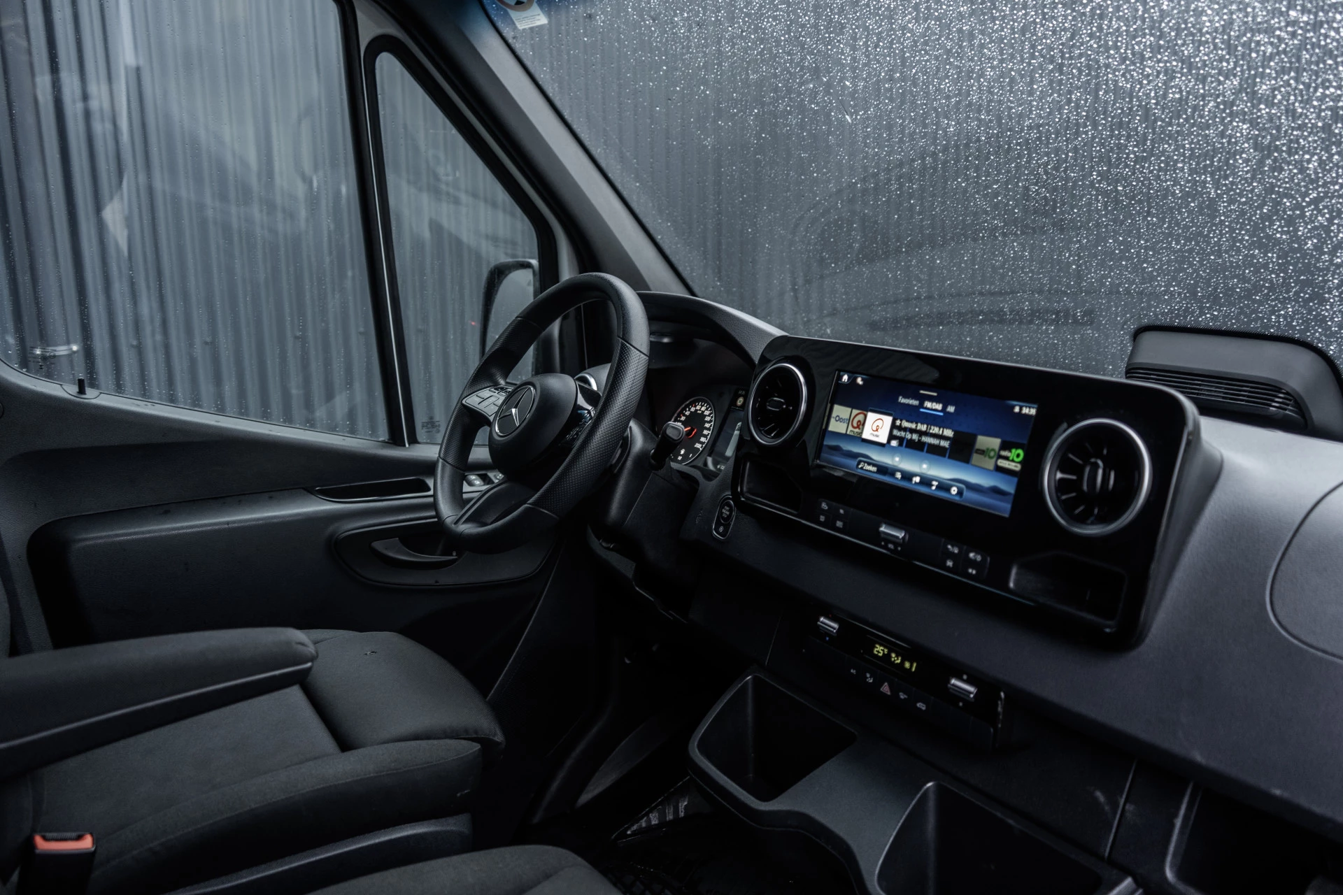 Mercedes-Benz Sprinter 2024 - 317 CDI L2H2 | Mbux | Facelift | Navi | Camera | Adapt.Cruise | Automaat zdjęcie 2