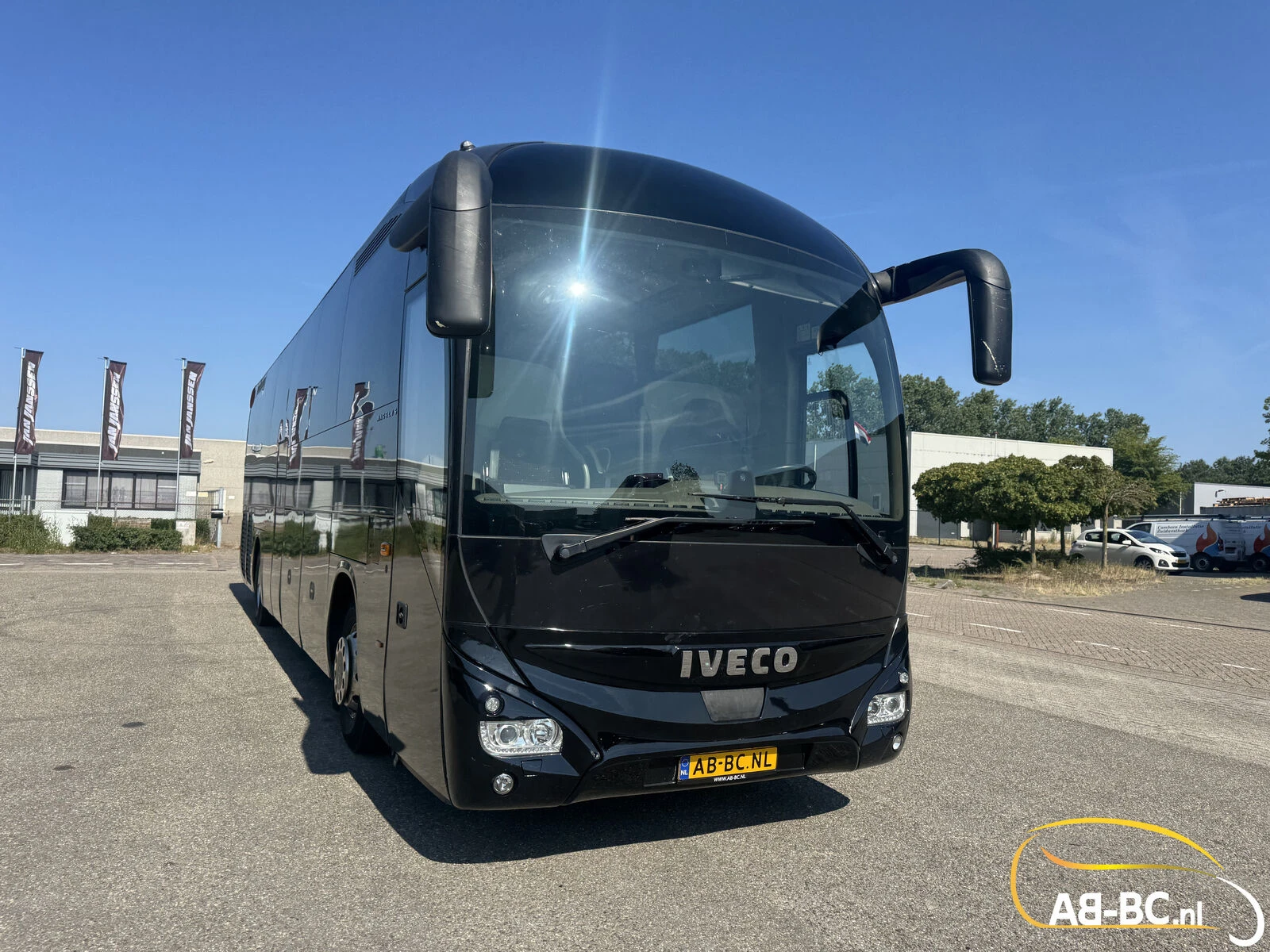 Iveco Magelys 51 Seats EURO 6 2016 image 3
