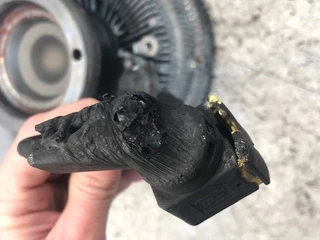 Renault N/A 2019 - 21990513-7422037690 FAN CLUTCH T-SERIE (BURNT PLUG) image 3