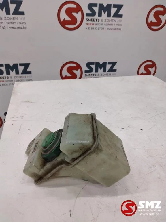 Mercedes-Benz - Occ remvloeistofreservoir Mercedes 451900027 zdjęcie 1