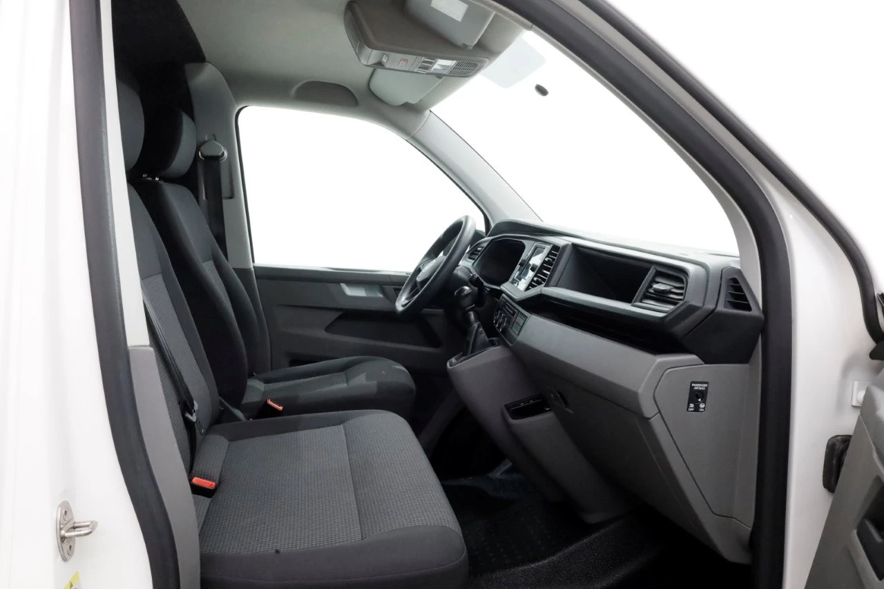 Volkswagen Transporter 2021 - T6.1 2.0 TDI 150pk L1H1 Airco/CarPlay 03-2021 image 3