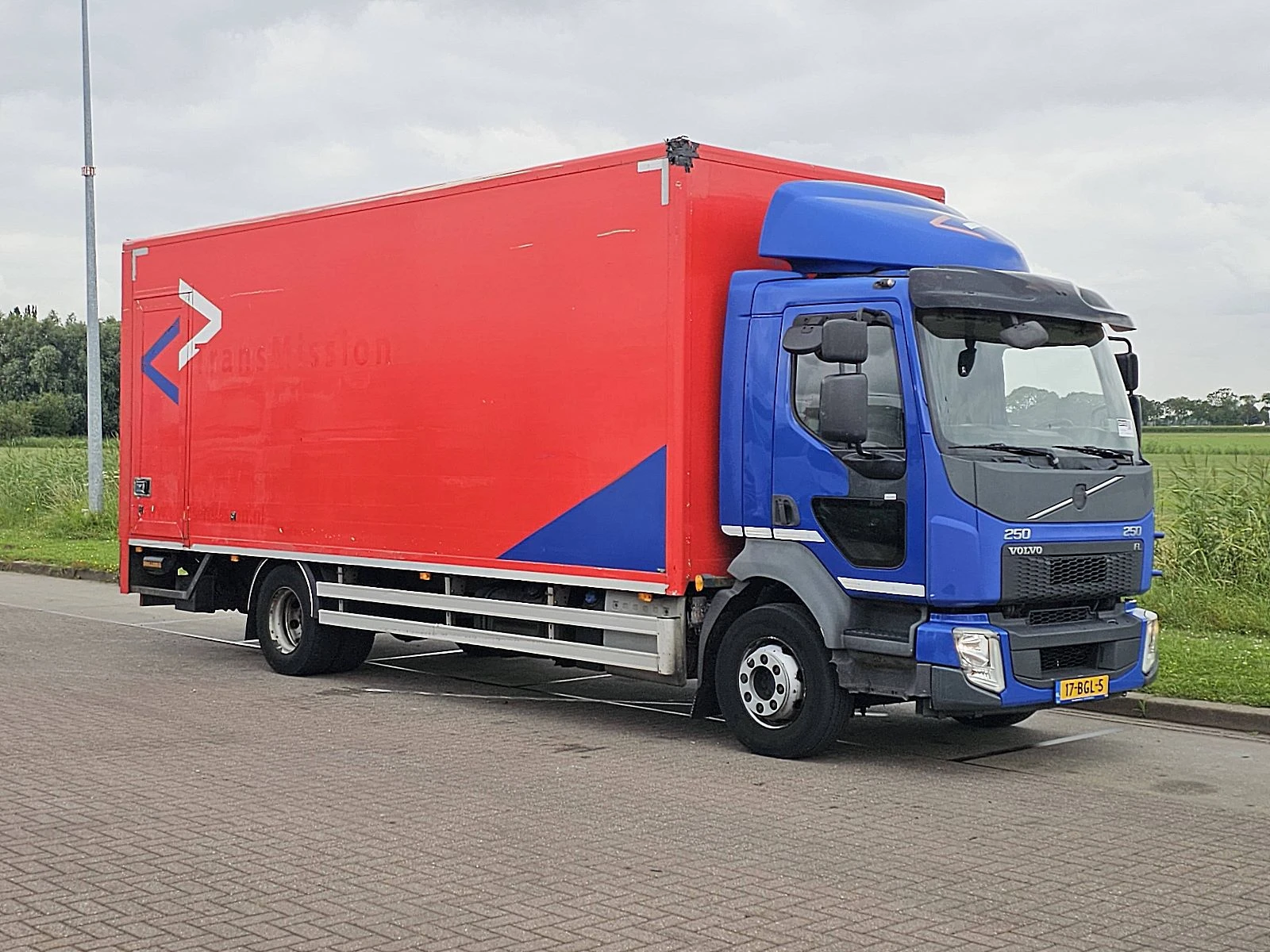 Volvo 2015 - FL 250.16 изображение 5