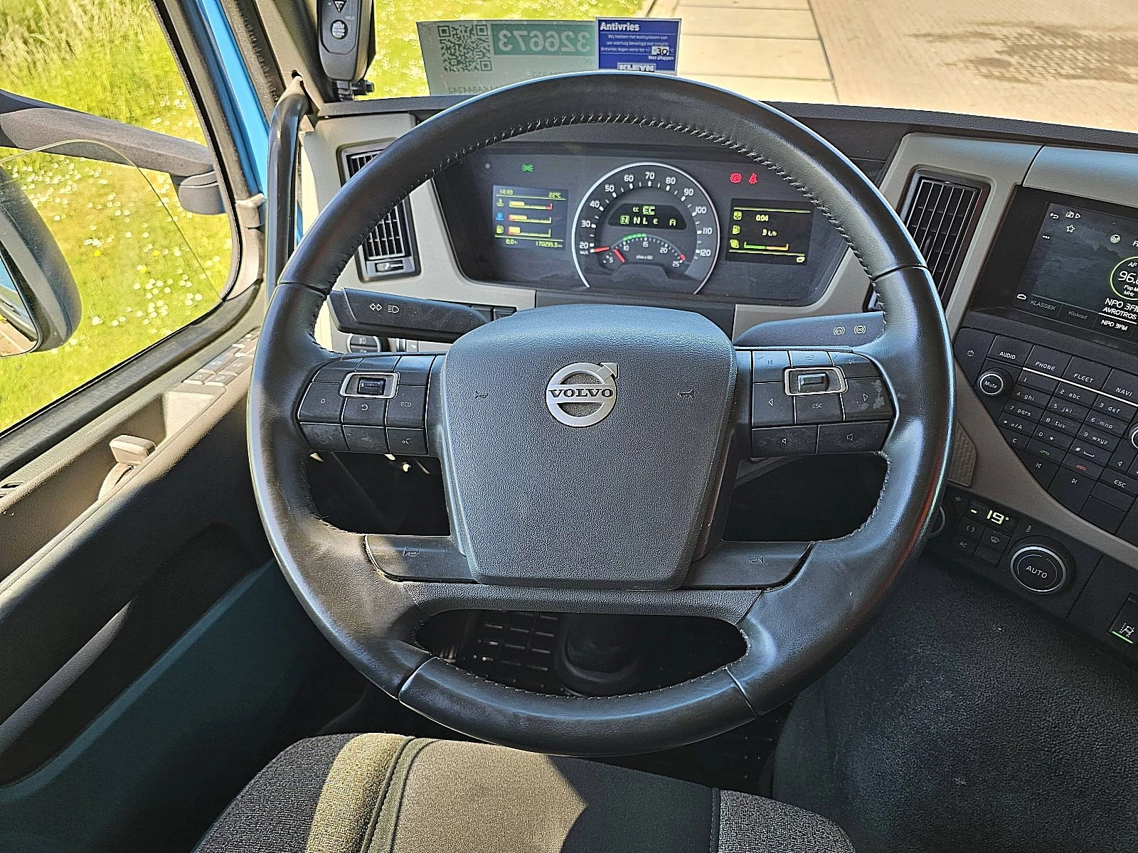 Volvo 2019 - FM 330 zdjęcie 13