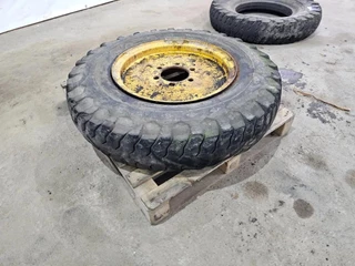 Goodyear 11.00-24 - N/A image 9