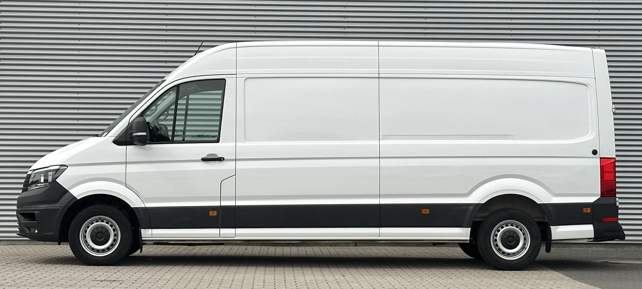 Volkswagen Crafter 2023 - 35 2.0 TDI L4H2 Automaat 140 PK obrázek 6