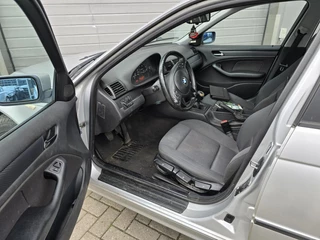 BMW 3 Series 2004 - 316i Special Executive APK tot 07-2027 obrazek 9