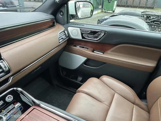 Lincoln Navigator 2024 - Black Label op Grijs kenteken. zdjecie 38