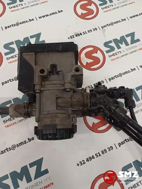 Volvo 2012 - Occ EBS voorasmodulator Volvo obrázek 1