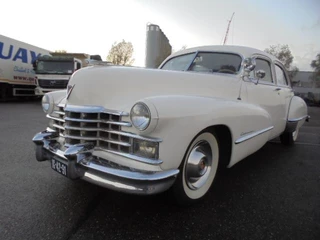 Cadillac Fleetwood 1947 - sedan immagine 1