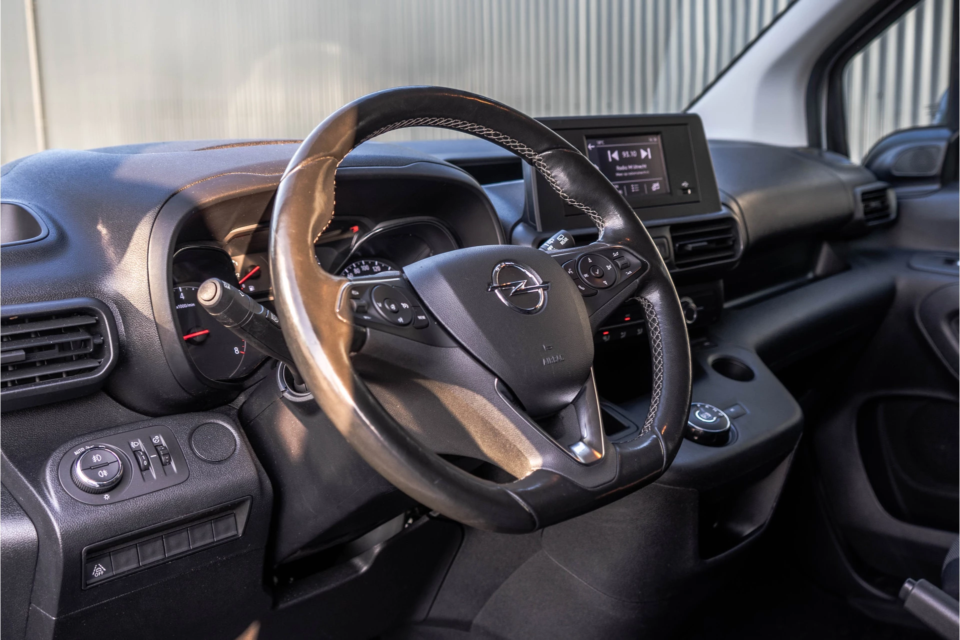 Opel Combo 2023 - **1.5D L1H1 | Cruise | Airco | Automaat | Stuurverw. | Schuifdeur** zdjęcie 11